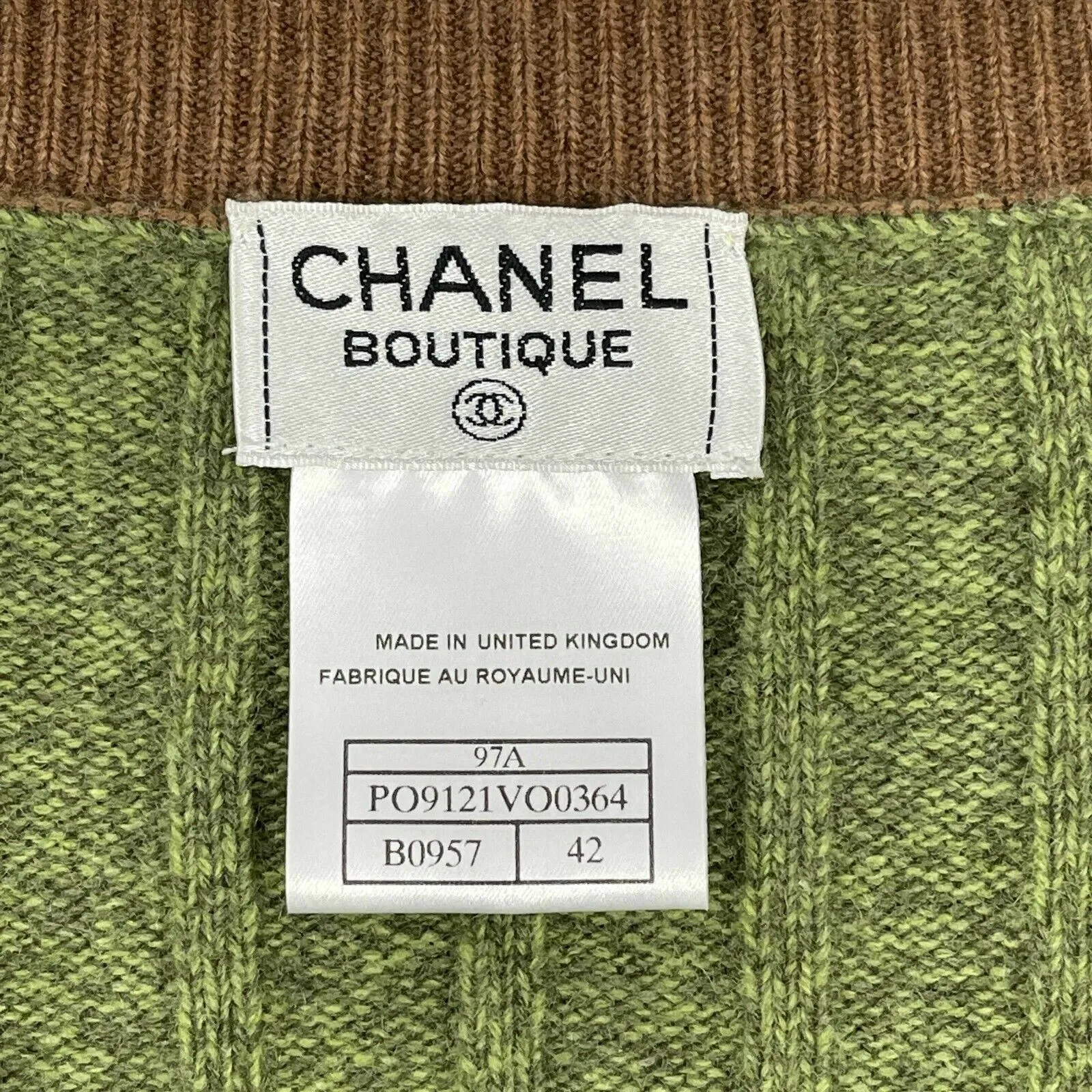 CHANEL 1997 Sweater Set Turtleneck / Vest - CC Green Ribbed Cashmere 42 US 10 97A