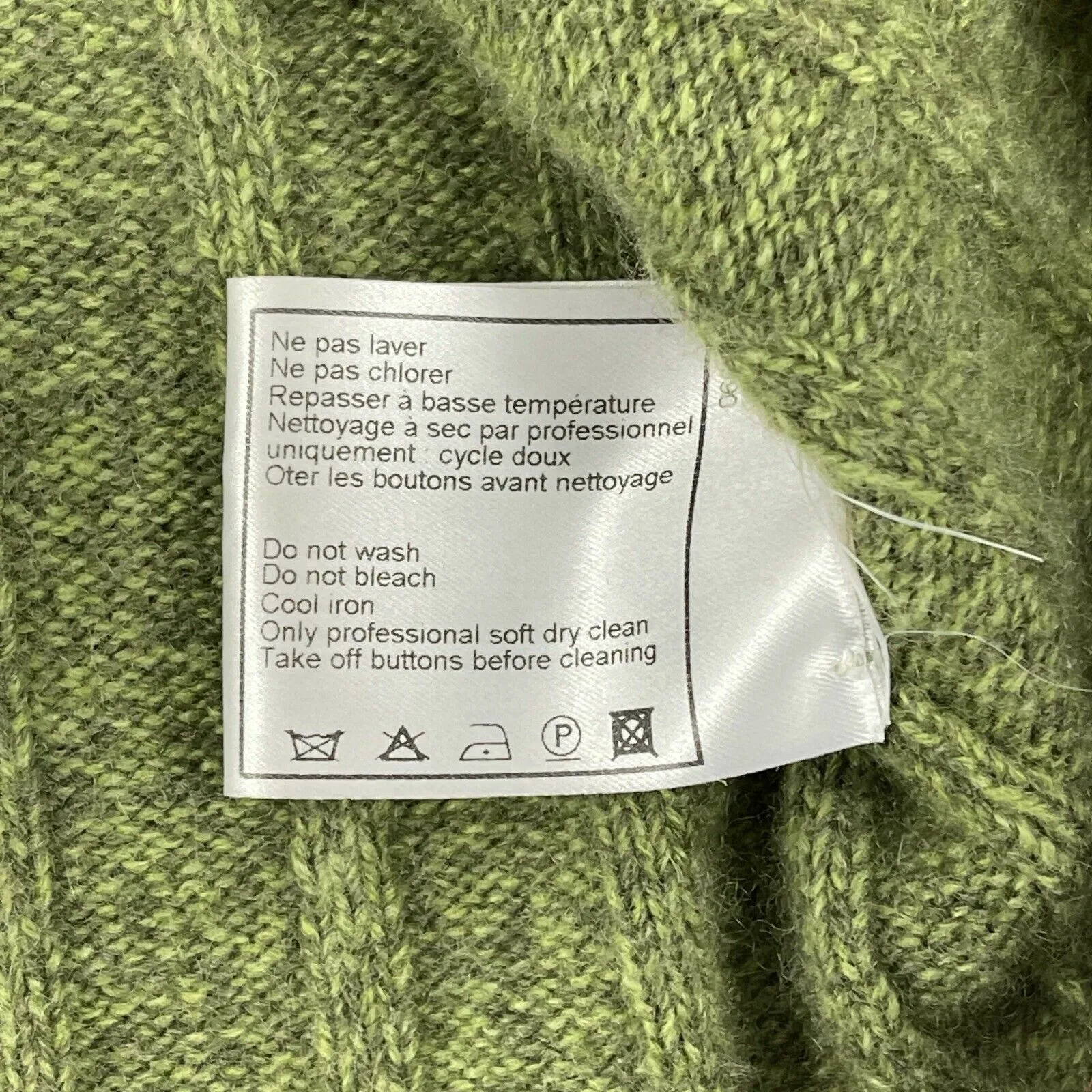 CHANEL 1997 Sweater Set Turtleneck / Vest - CC Green Ribbed Cashmere 42 US 10 97A