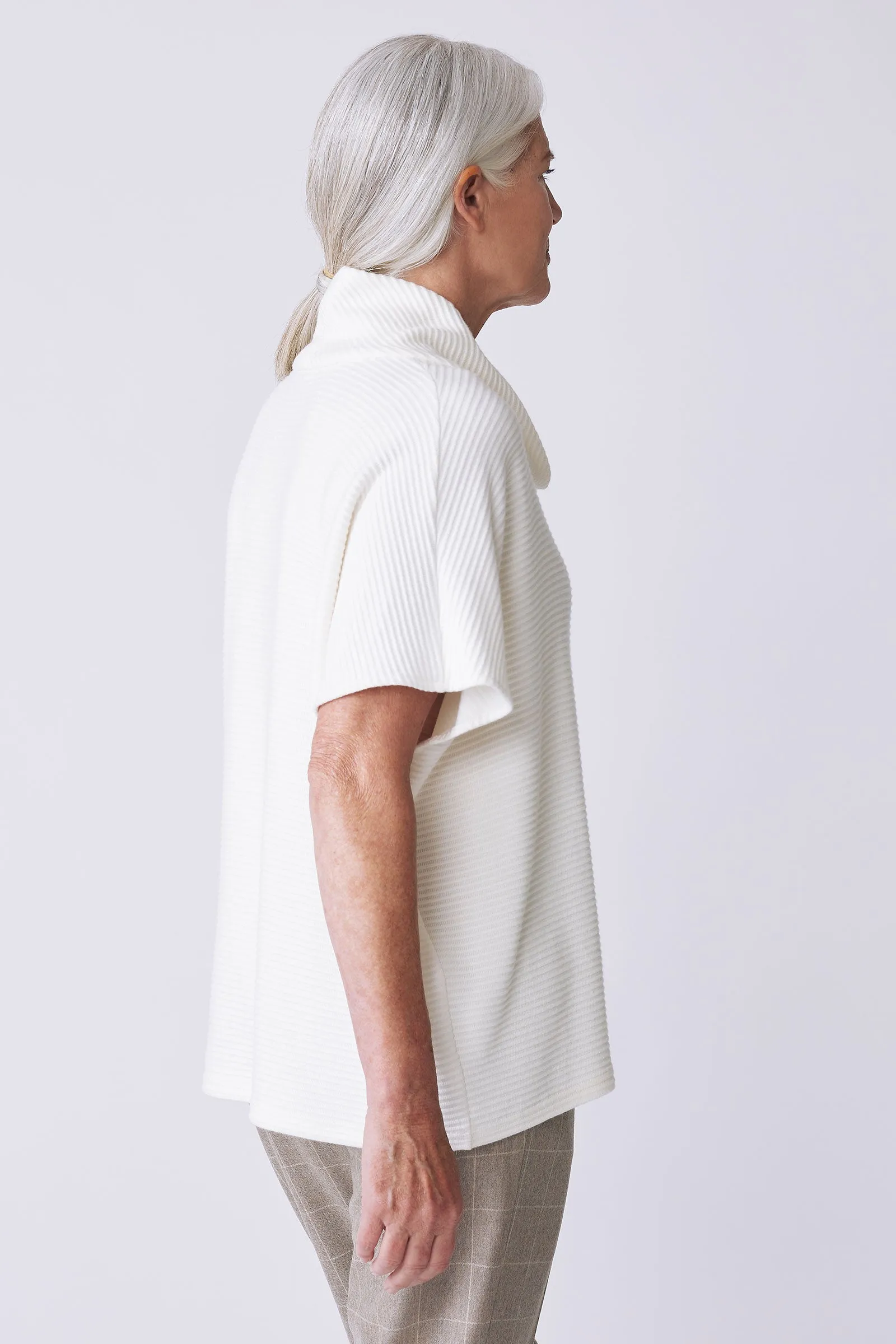 Dafne Cowl T-Neck - Cream