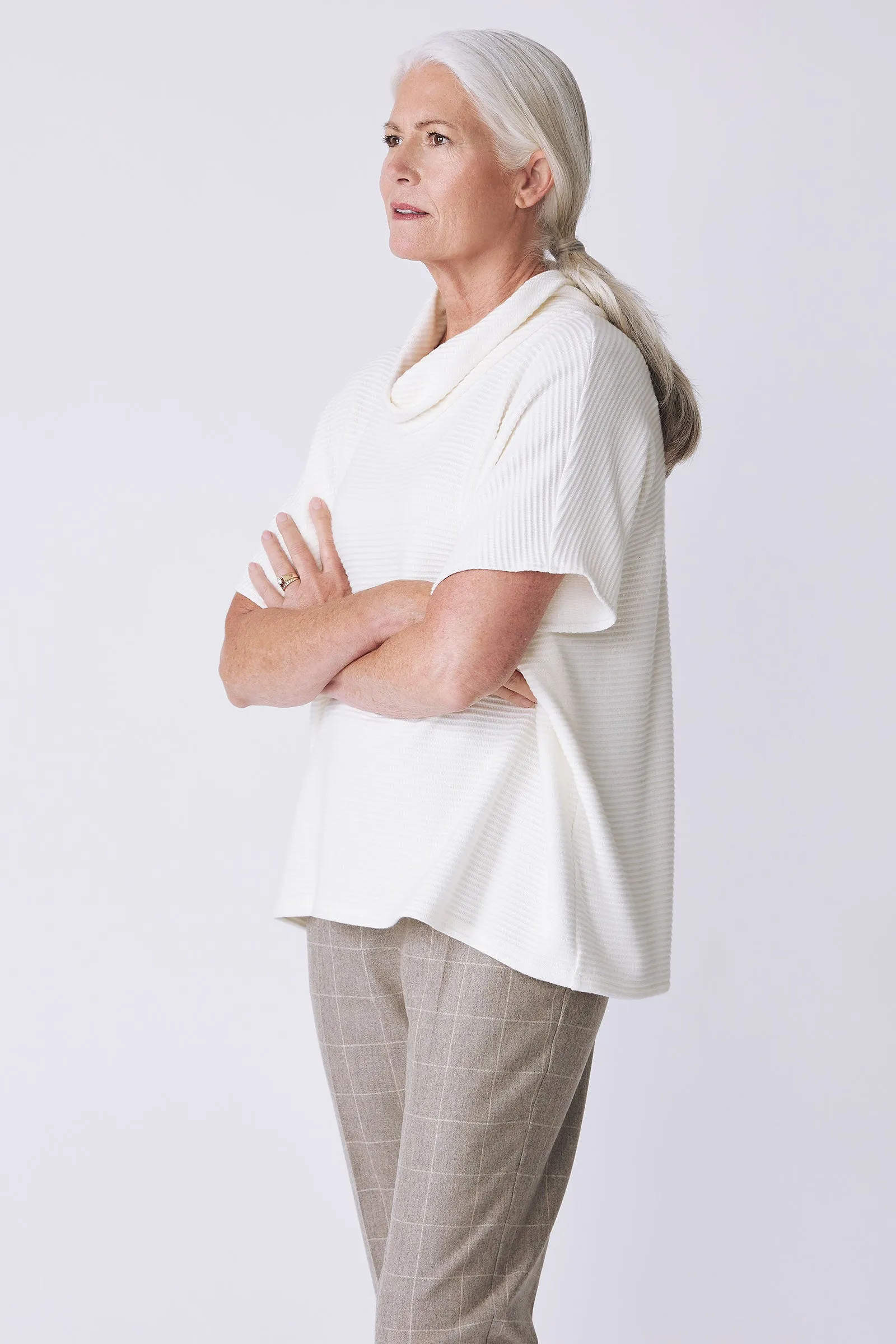 Dafne Cowl T-Neck - Cream