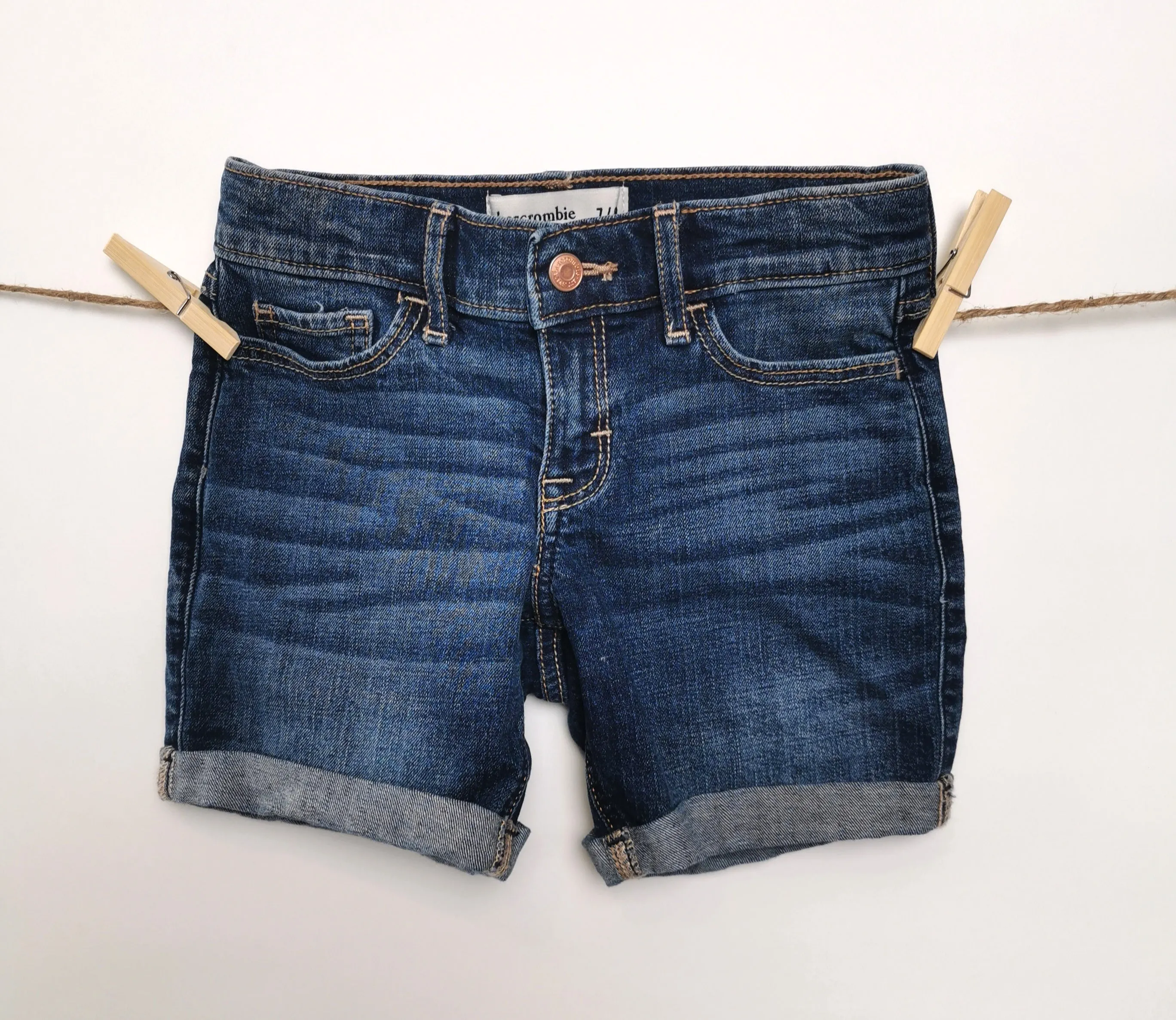 GIRL SIZE 7/8 YEARS - ABERCROMBIE KIDS, Rolled cuff, Jean Shorts EUC B51