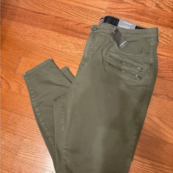 New Torrid Sky High Skinny Women's Olive Green Pants Size 22