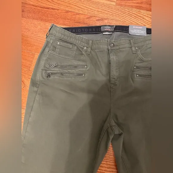New Torrid Sky High Skinny Women's Olive Green Pants Size 22