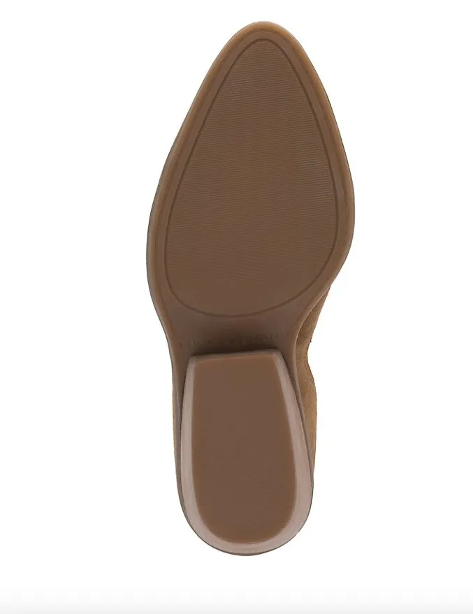 Stephi Wedge