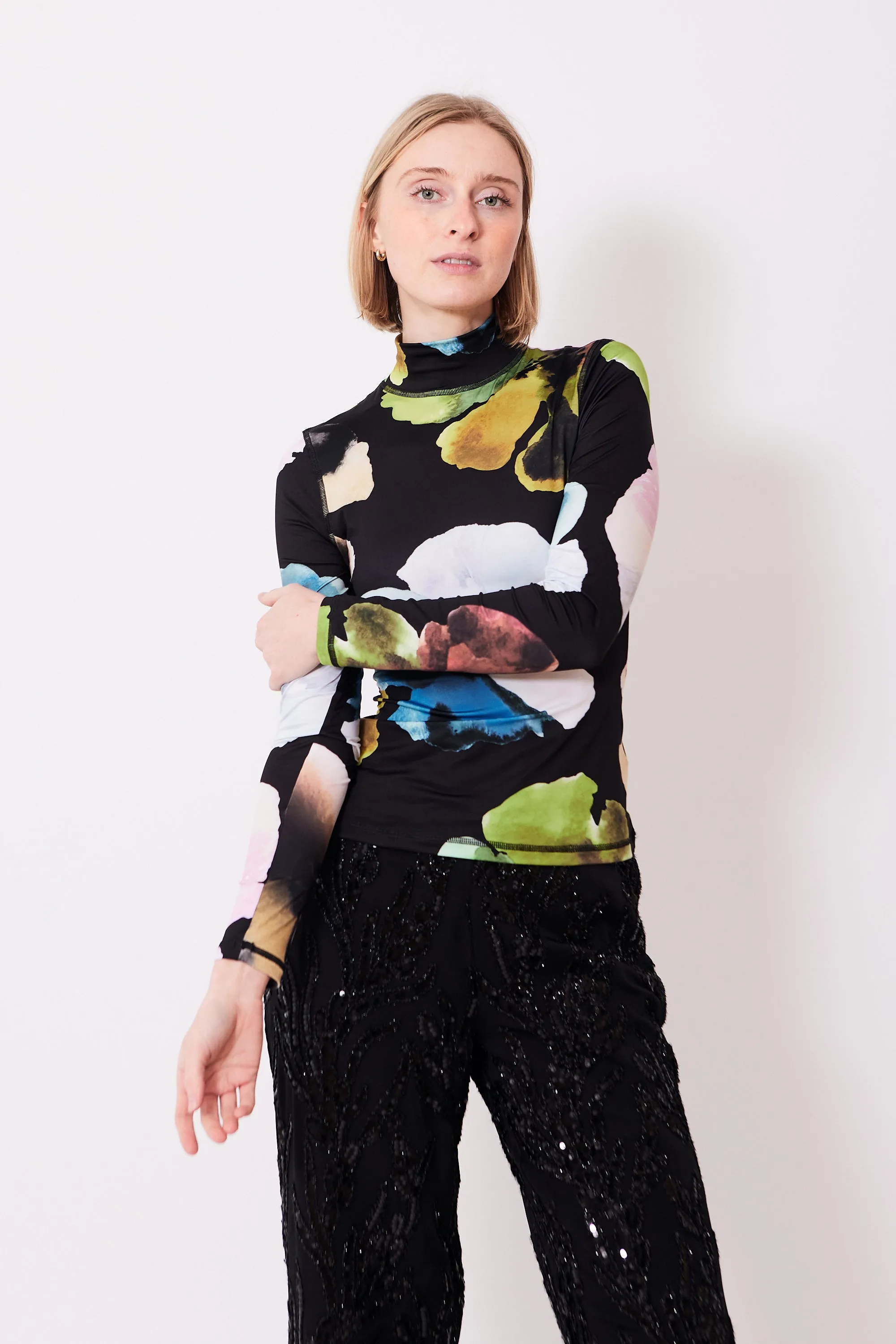 Stine Goya Elastic High Neck Collared Top