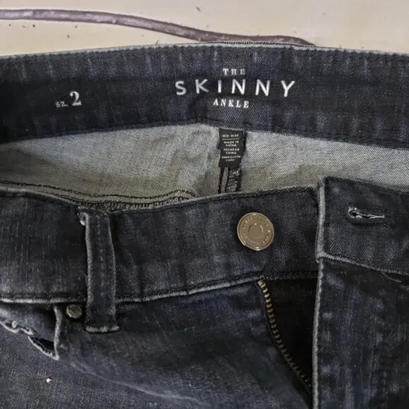 WHBM Mid Rise Skinny Ankle Stone Jeans Size 2