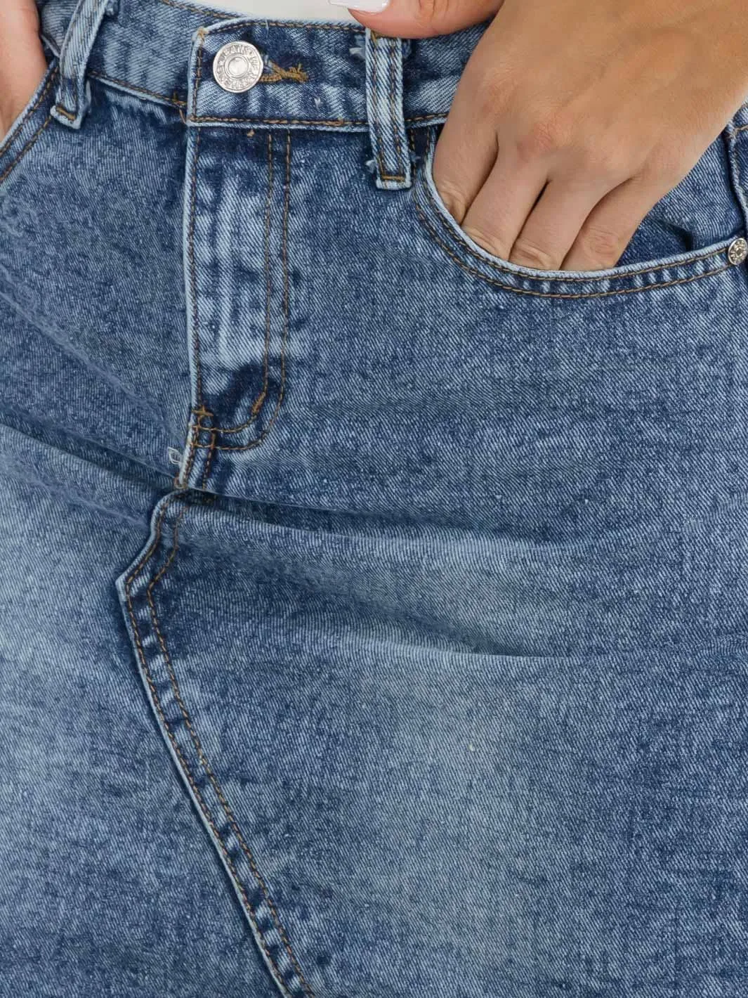 WOMEN'S BUTTON CLOSURE DENIM WASHED MINI SKIRT