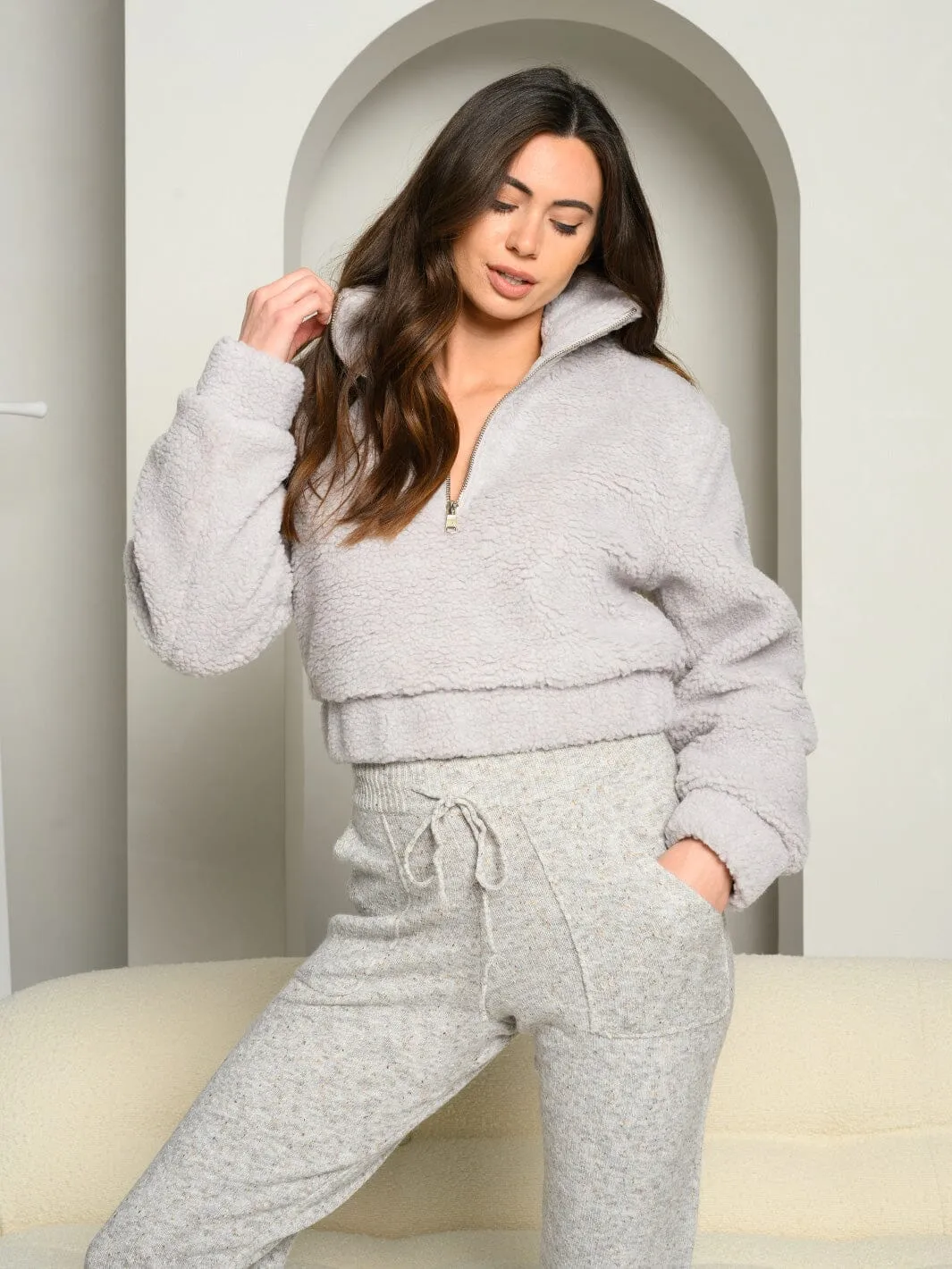 WOMEN'S LONG SLEEVE FUZZY ZIP UP PULLOVER JACKET