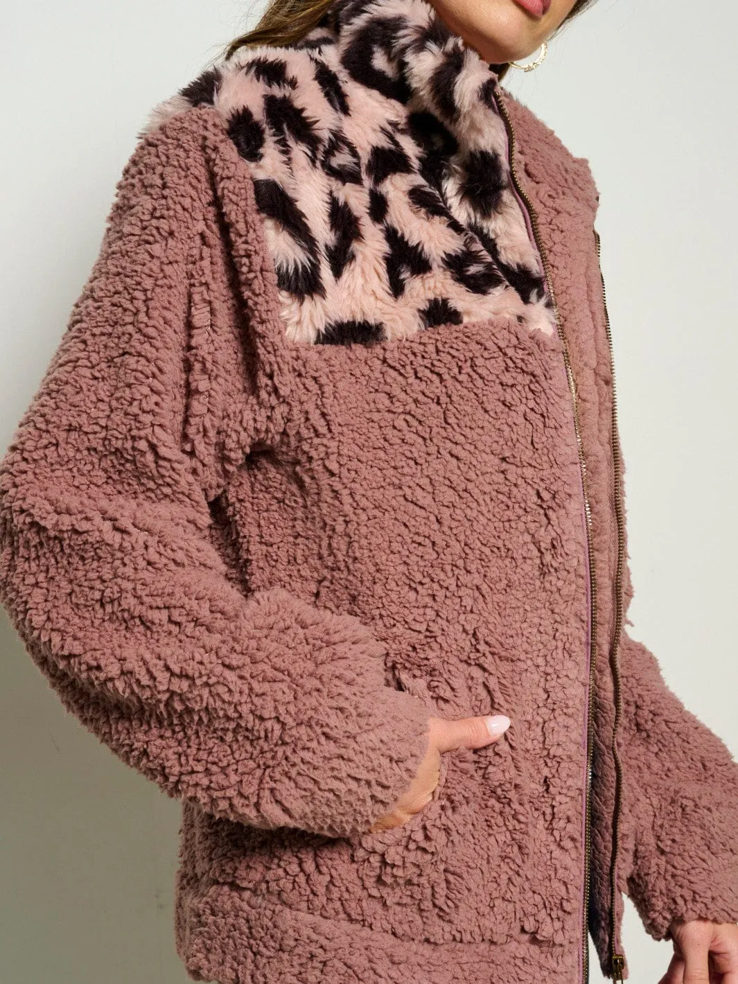 WOMEN'S LONG SLEEVE POCKETS ZIP UP ANIMAL PRINT SHERPA JACKET