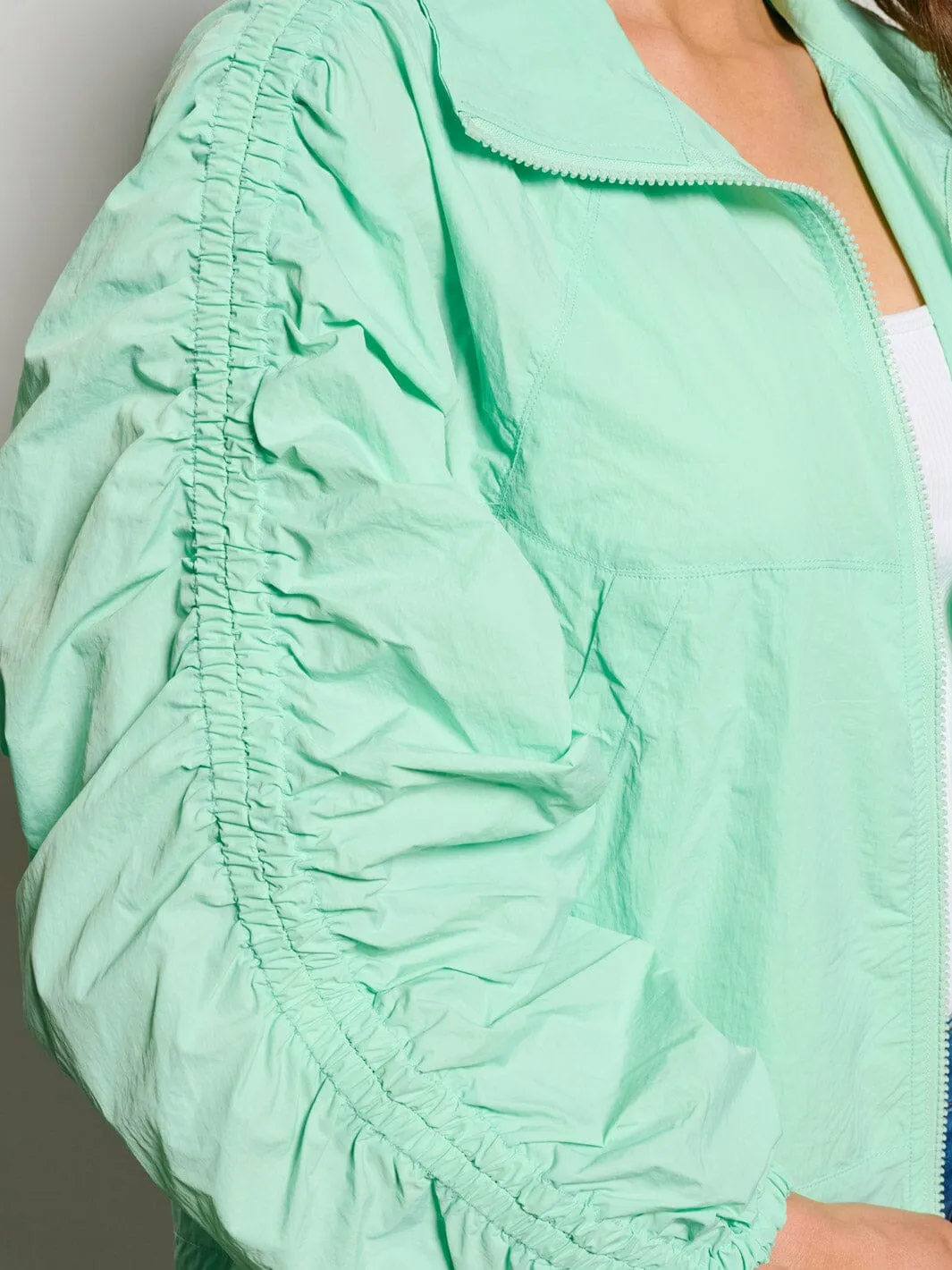 WOMEN'S LONG SLEEVE RUCHED POCKETS ZIP UP JACKET